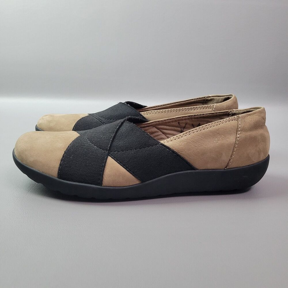 Clarks Beige and Black Flats - Picture 2 of 12